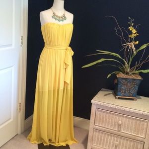 BCBG MAXAZRIA SIZE 8 (S) NWT